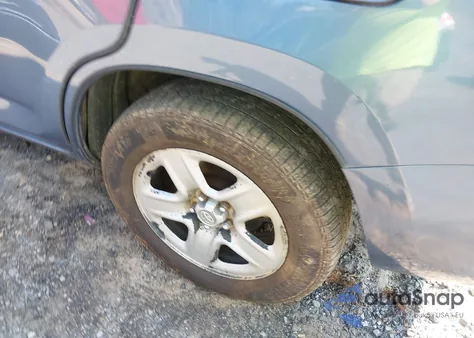 2011 Toyota Rav4 z USA, uszkodzony, nr VIN 2T3BF4DV8BW117277